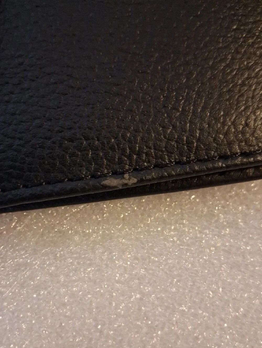 Estalon black leather